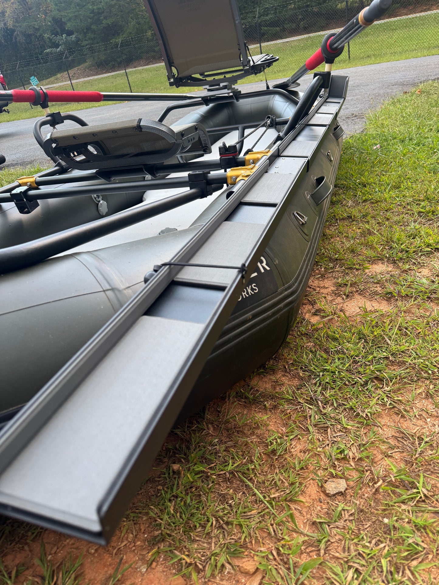 MULTI-PIECE 12' 2 PERSON STREAM KING LITE